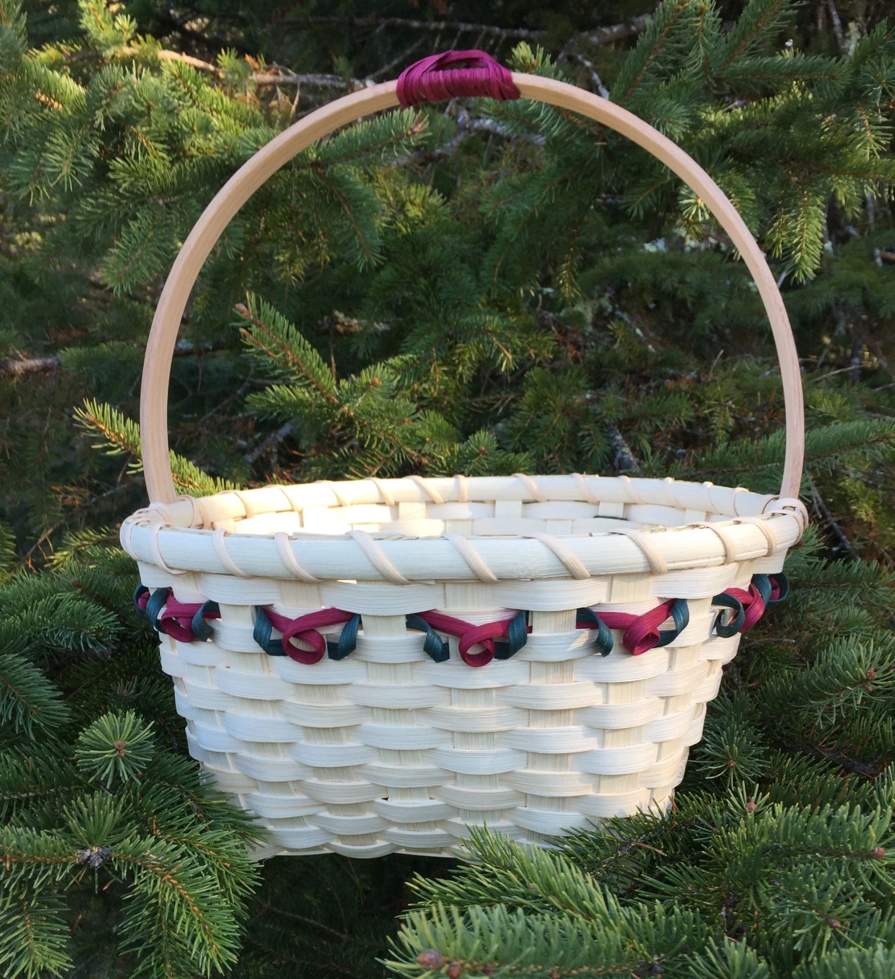 Holly_Berry_Basket